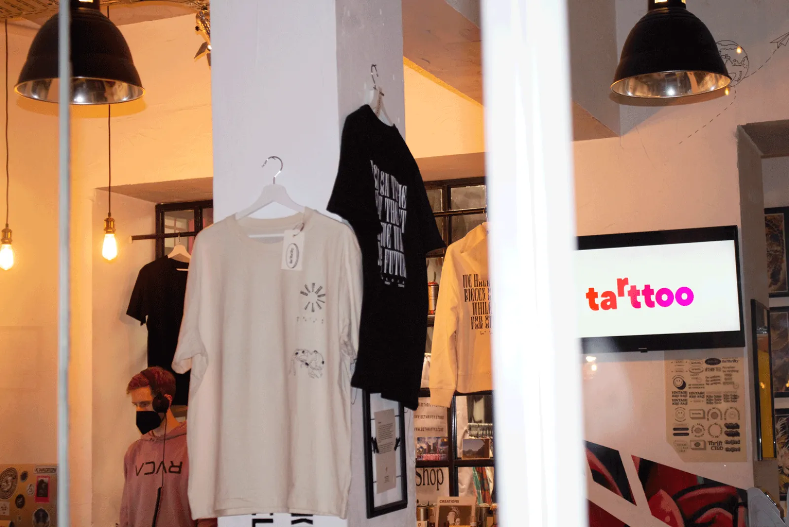 Siebdruck auf T-Shirt für Modelabel — Bild 1